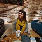 Anglais niveau C1, italien langue maternelle et français C1. Actuellement étudiante en traduction et interprétation (anglais, français et arabe)